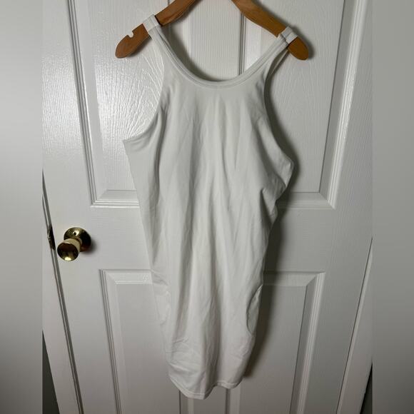 Vuori Volley Dress in White L - Picture 2 of 9